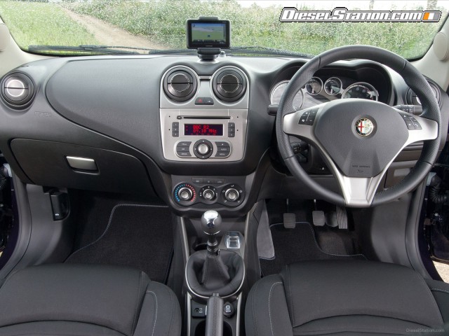 Alfa Romeo MiTo 2012 Picture #4 Alfa Romeo MiTo 2012 Picture #4